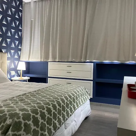 2B Fifteen Floor Suite Napoli-2